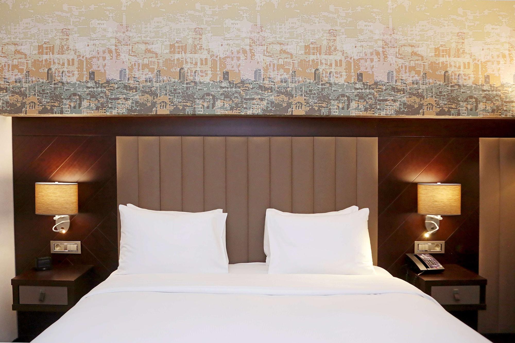 Hotel Doubletree By Hilton Istanbul Umraniye Extérieur photo A bedroom at the hotel