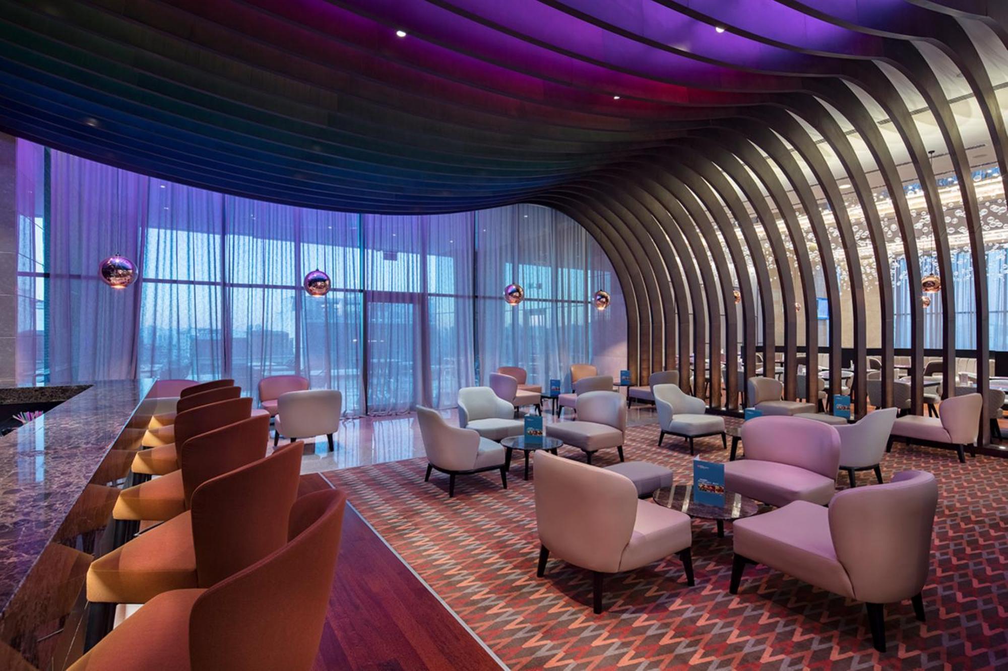 Hotel Doubletree By Hilton Istanbul Umraniye Extérieur photo The interior of the lounge